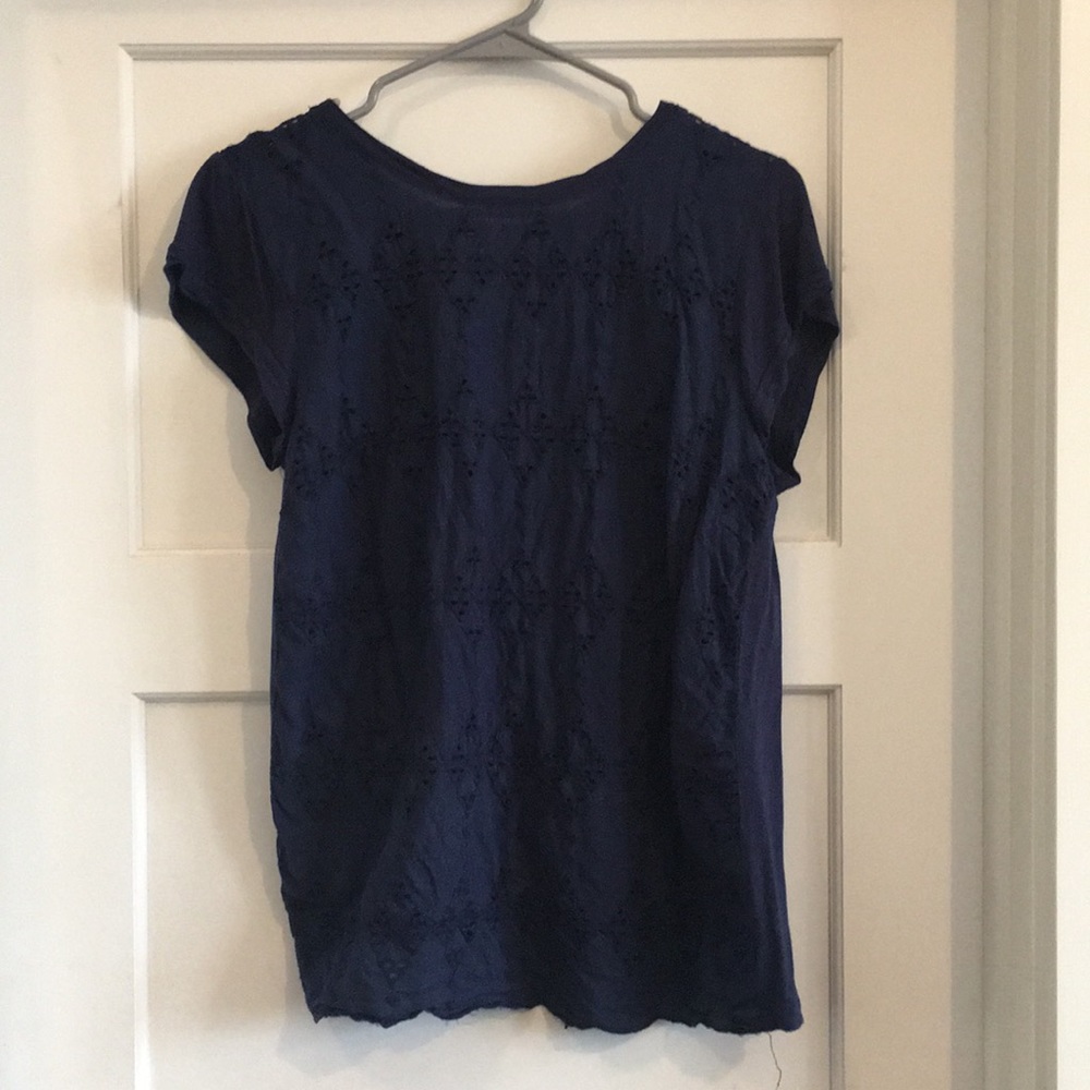 Cap Sleeve Top with Keyhole Detail